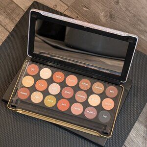 Beauty Evolved, 21pc Eyeshadow Palette | Mirrored Lace Print Case | NEW